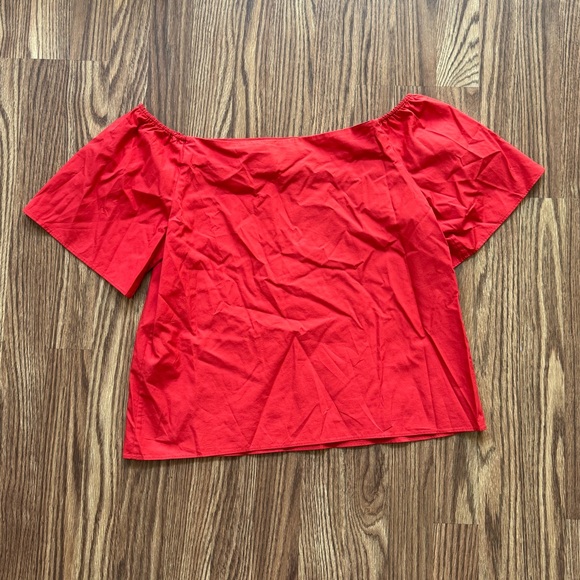 Alice + Olivia Off-Shoulder Red Blouse - Picture 2 of 6